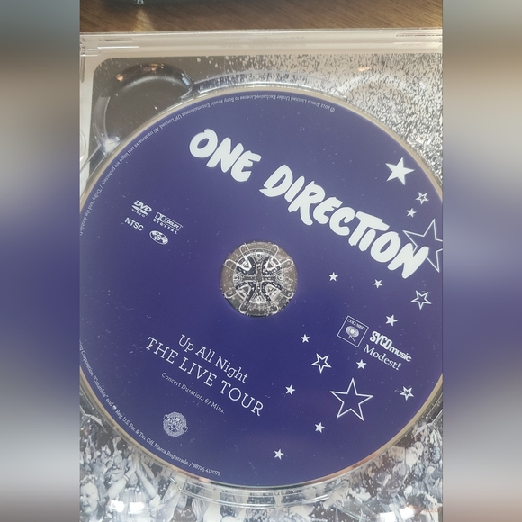 4 1D one direction concert DVDs with limited edition VIP ticket booklet liam - Picture 10 of 16